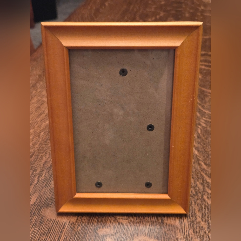 Light Tone Wooden Picture Frame w/Glass